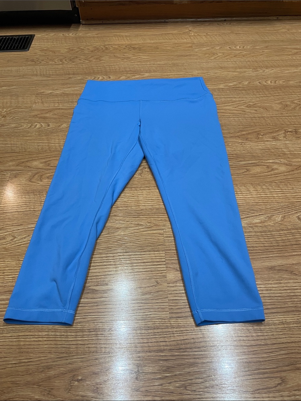 Girls' Bright Blue Athletic Capri Leggings
